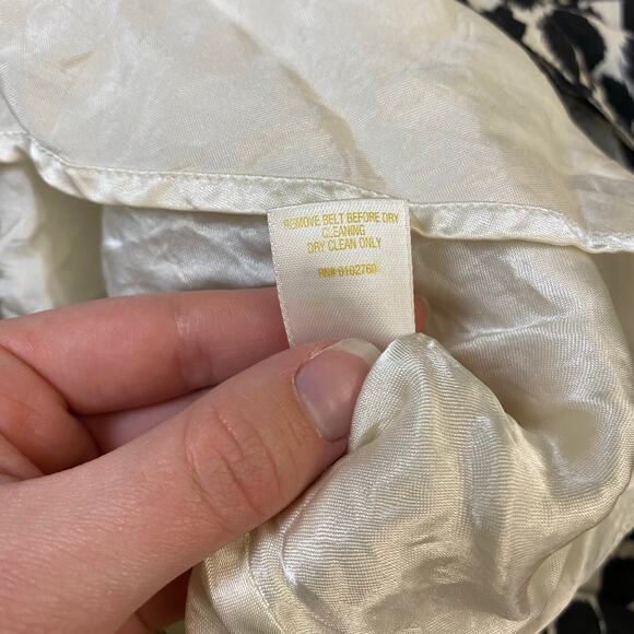 Kate Spade 100% Silk Cheetah Print Pleated Skirt Womens Size 8 Black White - Picture 9 of 10